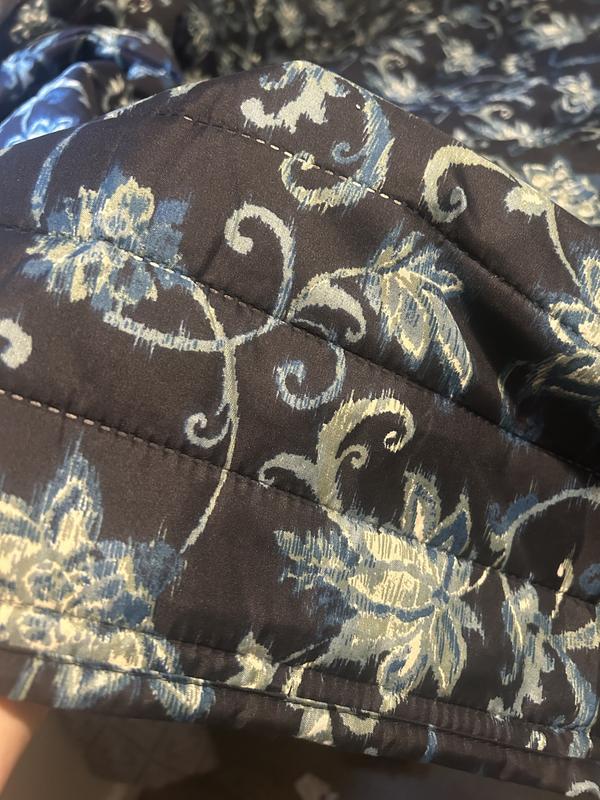 Quilted detail is a nice touch