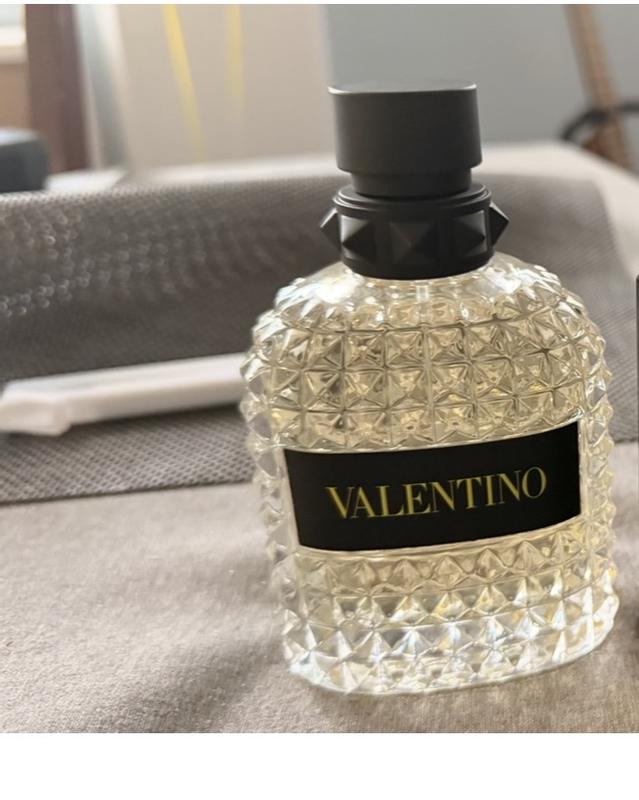 Valentino Uomo Born in Roma Yellow Dream Eau de Toilette 3.4 oz