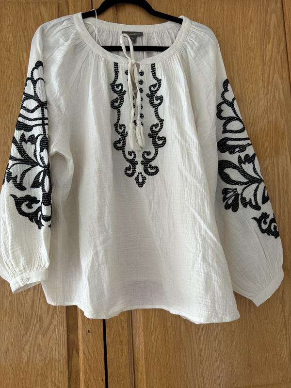 売れ筋商品|||スタイルアンドコー カットソー トップス レディース Plus Size Embroidered Knit Peasant Top, Exclusively at Macy's Medallion Rose 27188716_fpx.tif?$filterlrg$&
