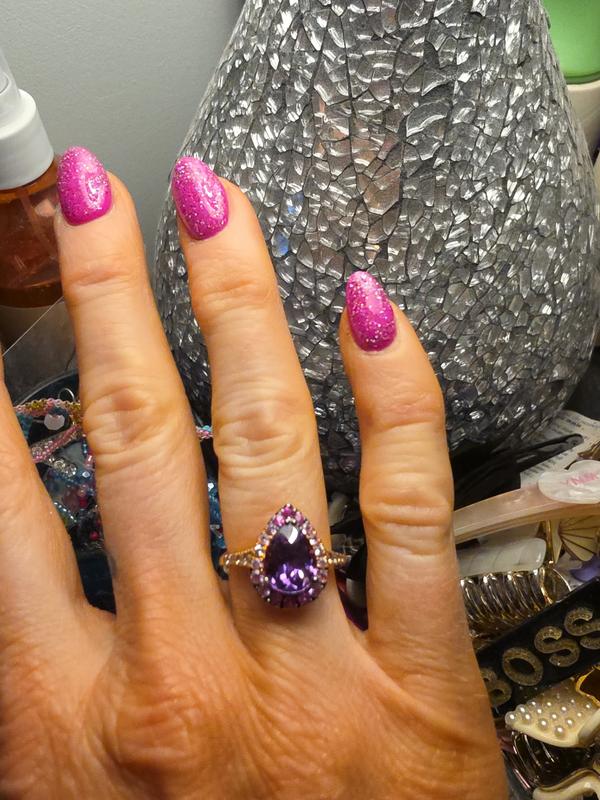 Stunning ring