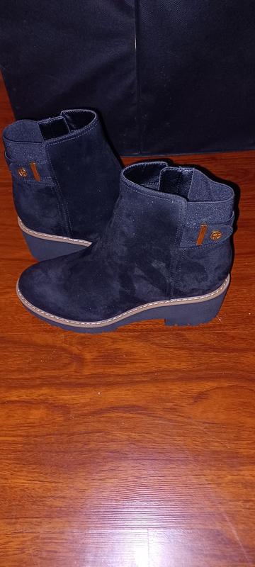 Boots notice tan on wedge
