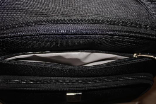 perfect spot for money & cell phone