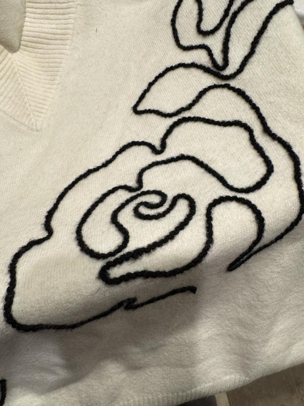 Soutache flower embroidery