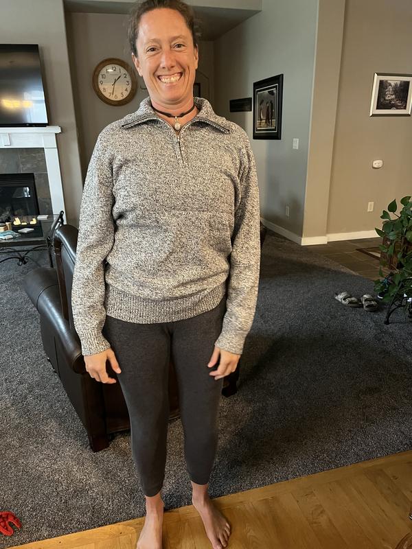 My daughter loves this sweater!