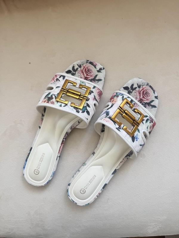 Customer carousel item 2.