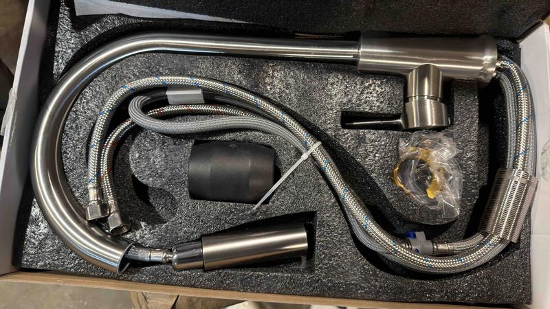 Customer carousel item 6.