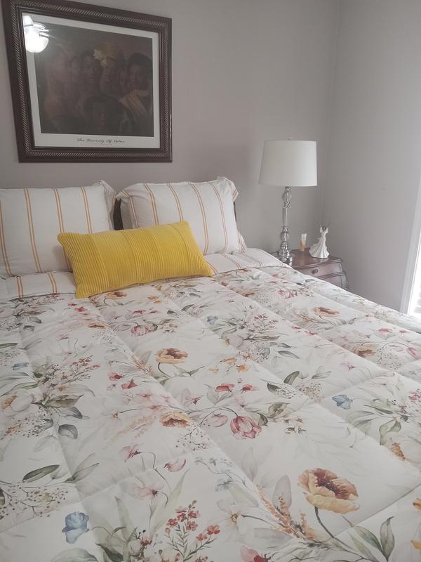 Customer carousel item 3.