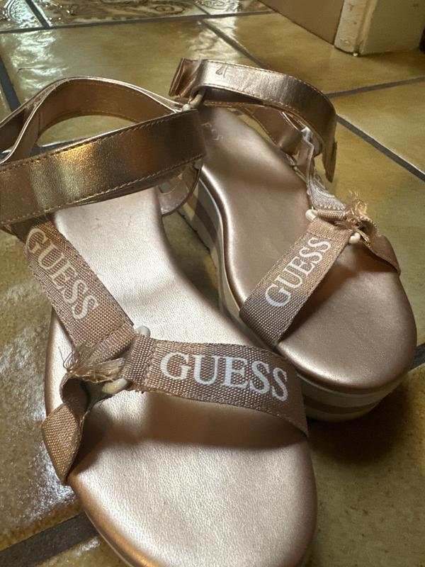 Macy's sandalias guess hot sale