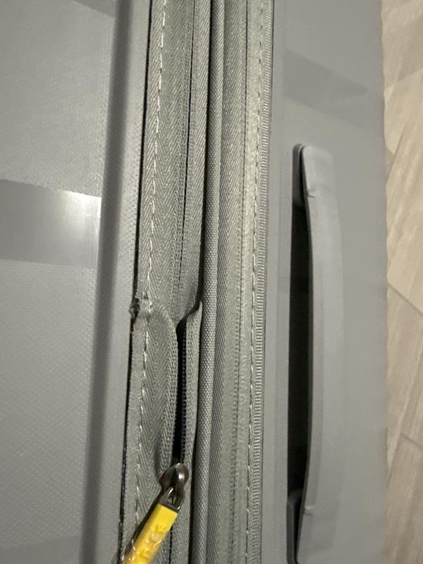 Dune 27" Check-in Expandable Spinner