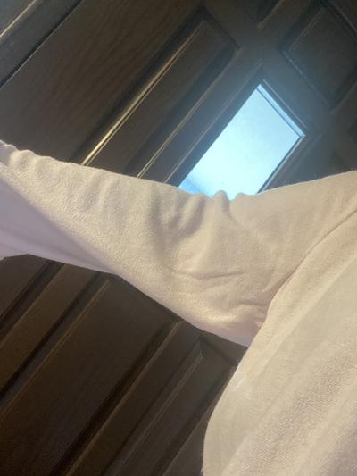 Generous arm room :)