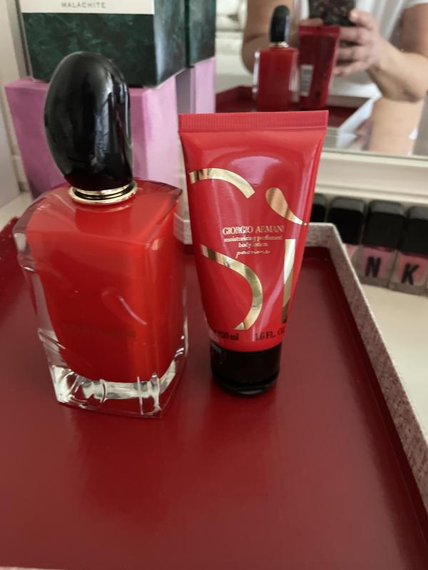 Si 3 pc. Eau de Parfum Fragrance, Travel Spray, and Body Lotion