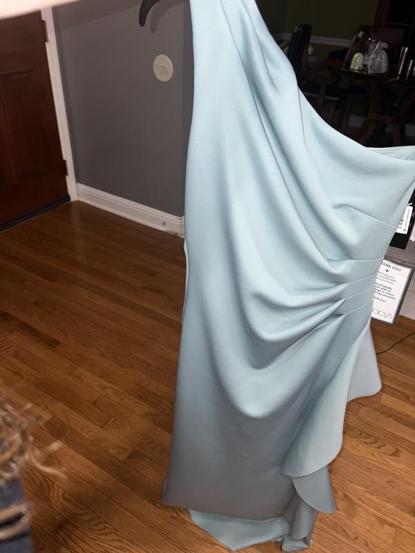 I am forever, thankful that I finally received the appropriate dress for my upcoming event without any stains and fits perfectly