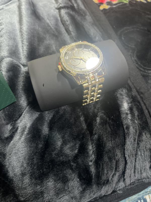 Customer carousel item 1.