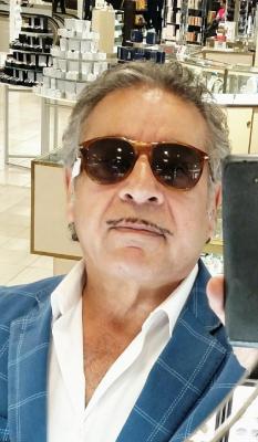 Customer carousel item 1.