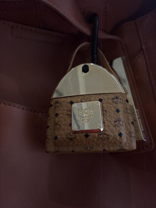 Photo from Macy's Shopper