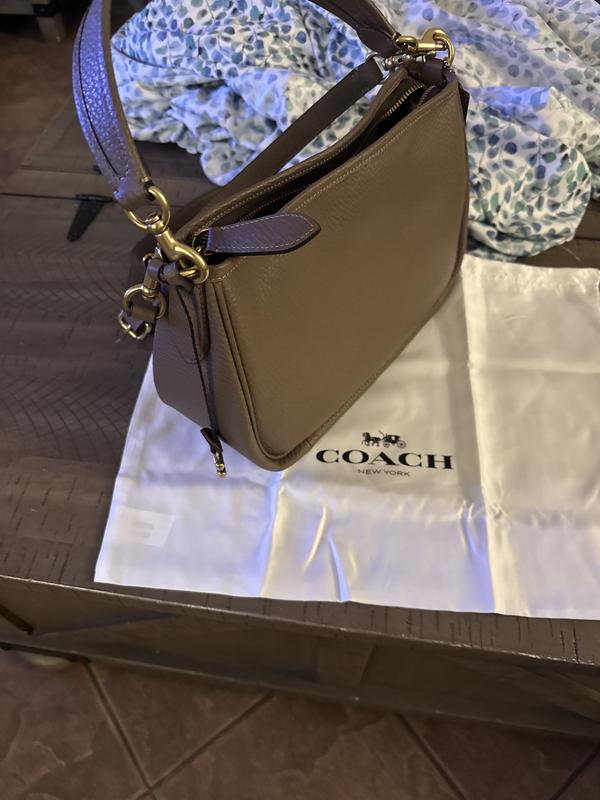 The beauty of this purse is amazing