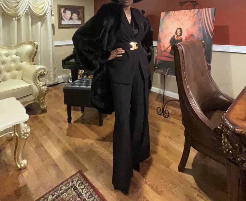 Customer carousel item 1.