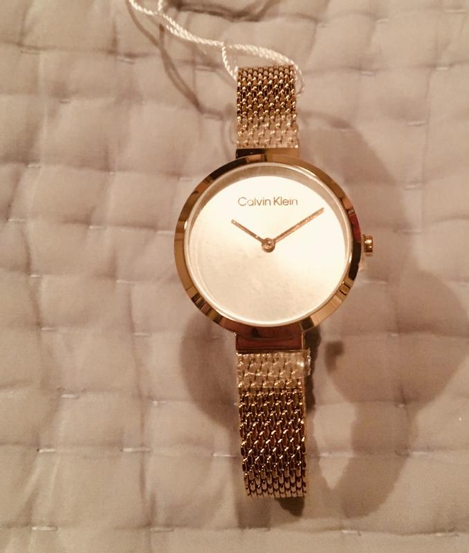 Pretty carnation gold woman’s watch