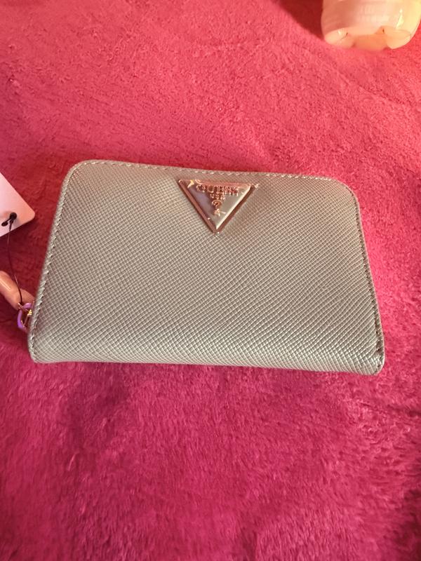 Customer carousel item 1.