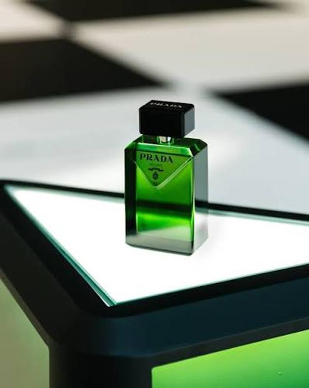 Customer carousel item 1.