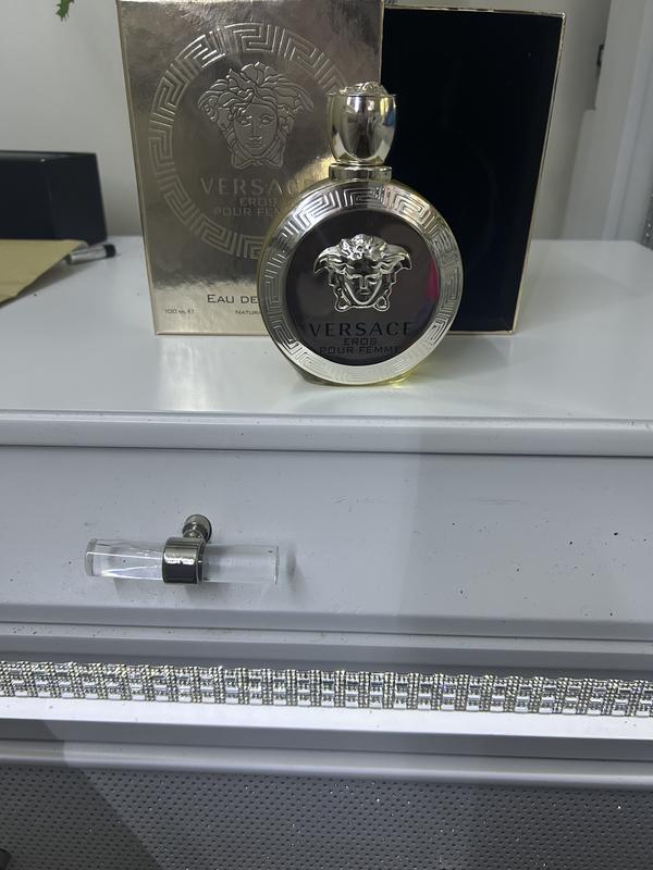 Customer carousel item 1.