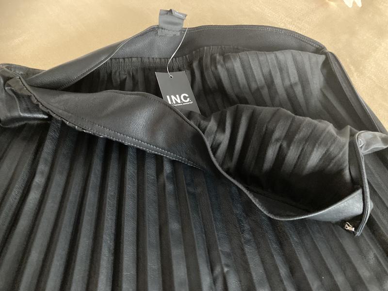 Waste of a Waistband