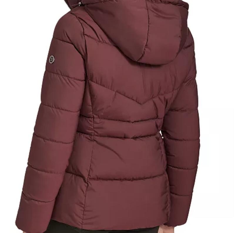 Customer carousel item 4.