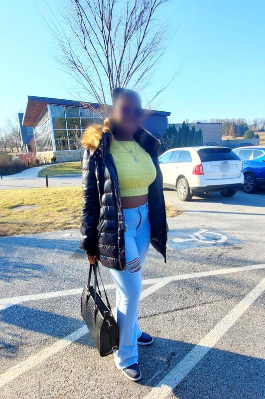 Very cute coat...my daughter loves it!