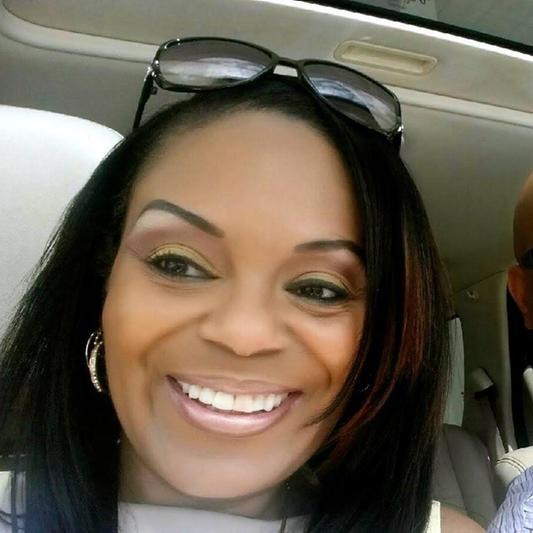 I love the natural and glam colors I can choose from MAC products.