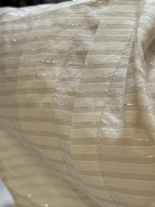 Fabric closeup - very nice, soft shimmer.