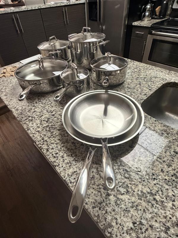 Customer carousel item 1.