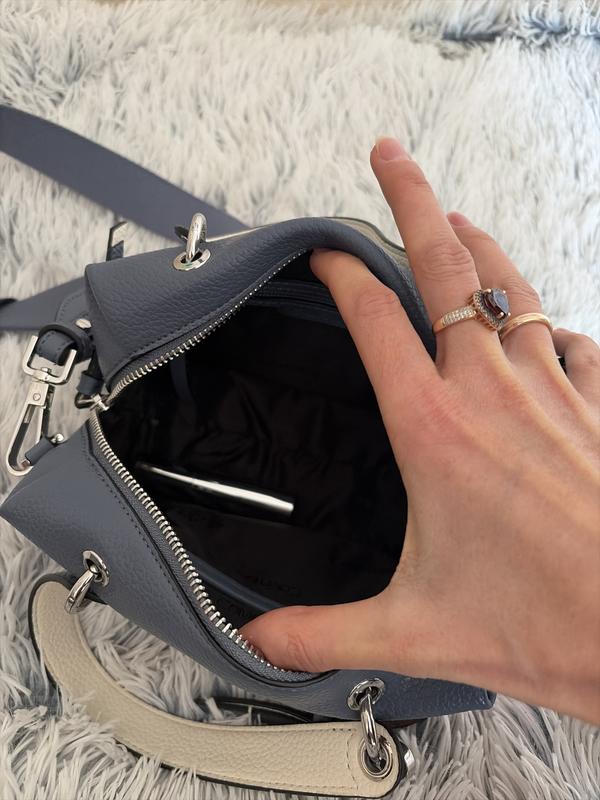 Customer carousel item 3.