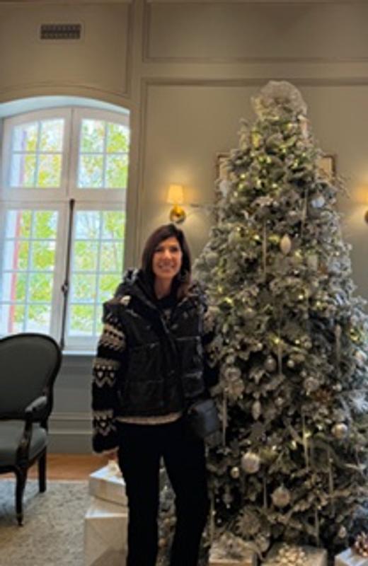 Customer carousel item 1.