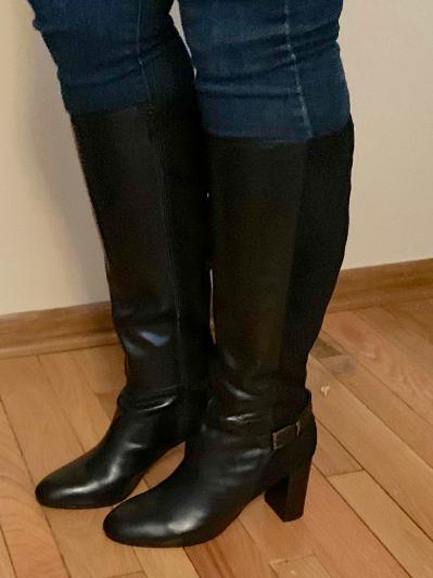 Side view, shows nice buckle