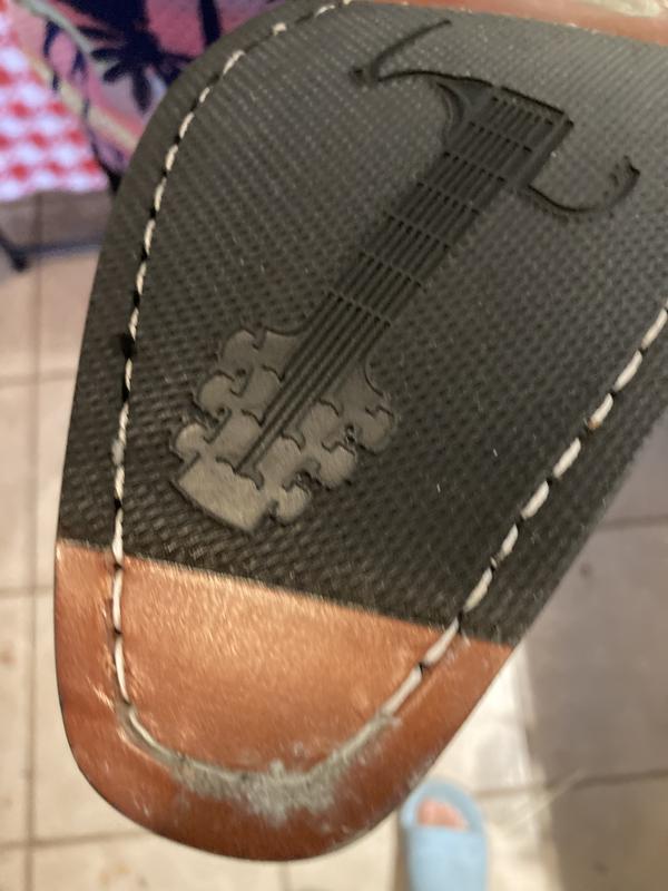 Photo from Moldyshoes0