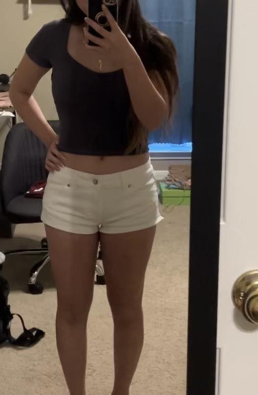 Edikted Womens Jagger Low Rise Denim Shorts (White) - 5'0 petite 105 lbs 26 inch waist