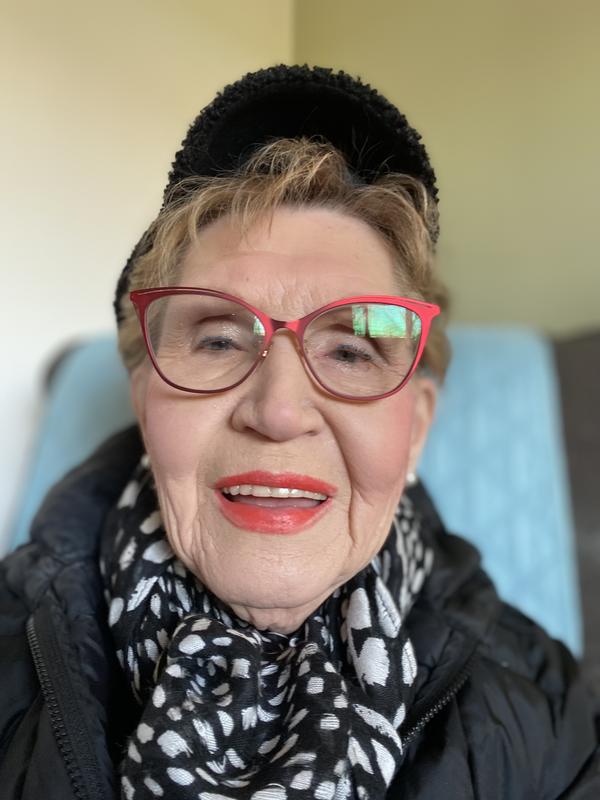 Customer carousel item 3.