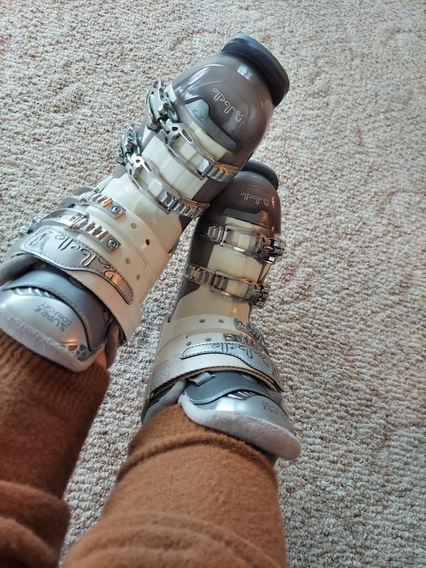 Cozy even in your ski boots ; )