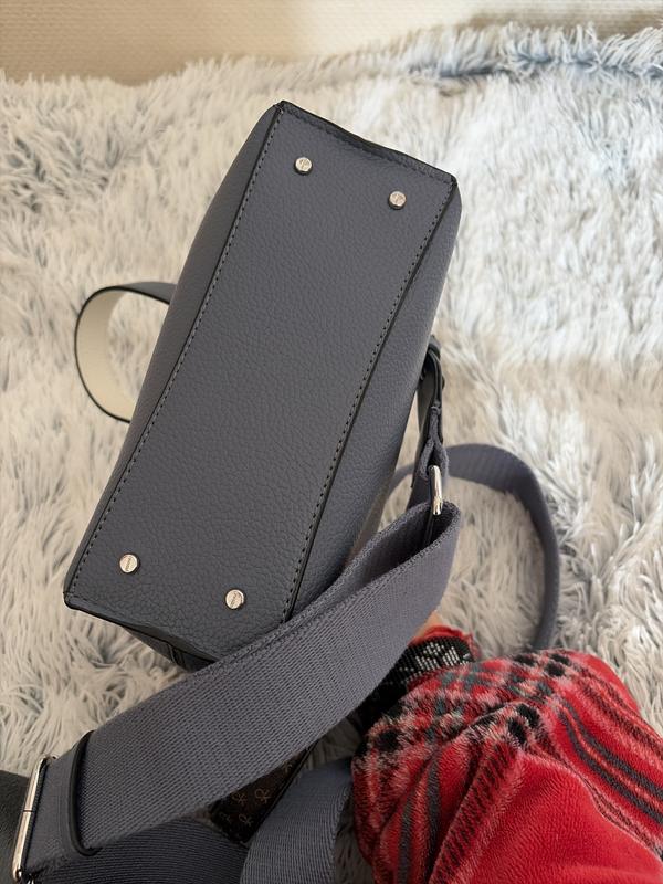 Customer carousel item 5.