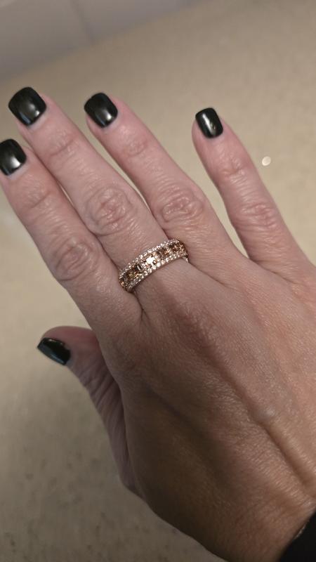 Customer carousel item 3.