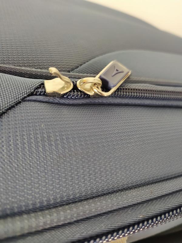 Zipper pull ripped off