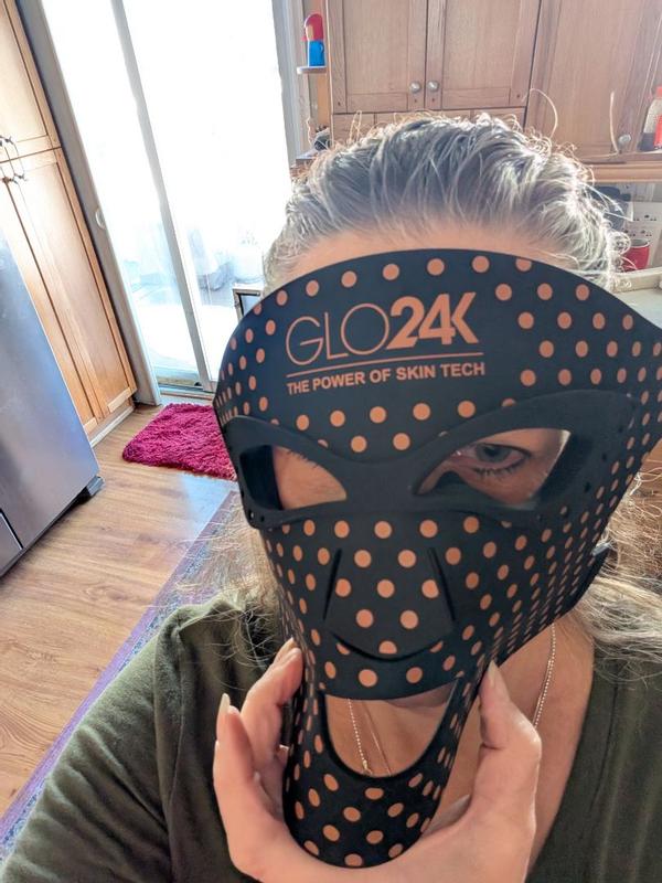 Customer carousel item 14.