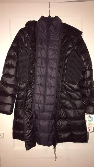 Removable bib that can be unzipped and removed