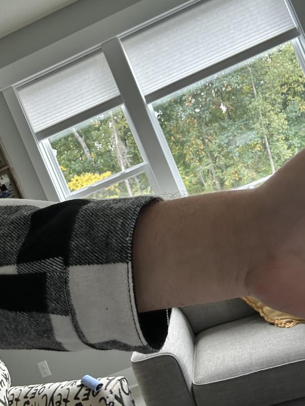 Short sleeves for 6’ tall man