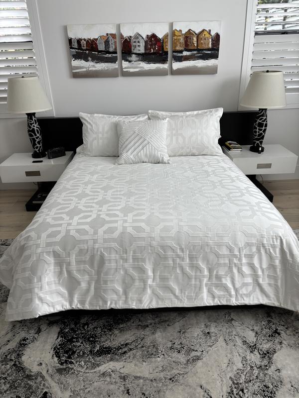 Looks much better after ironing