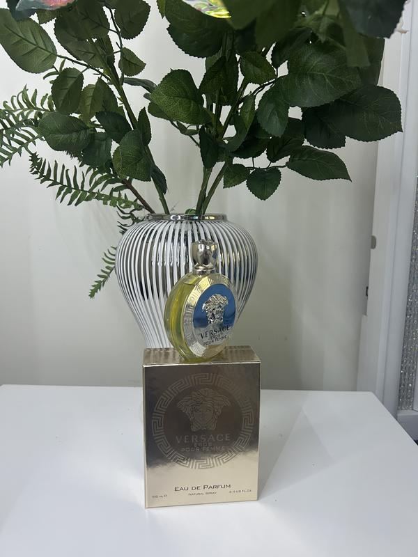 Customer carousel item 5.