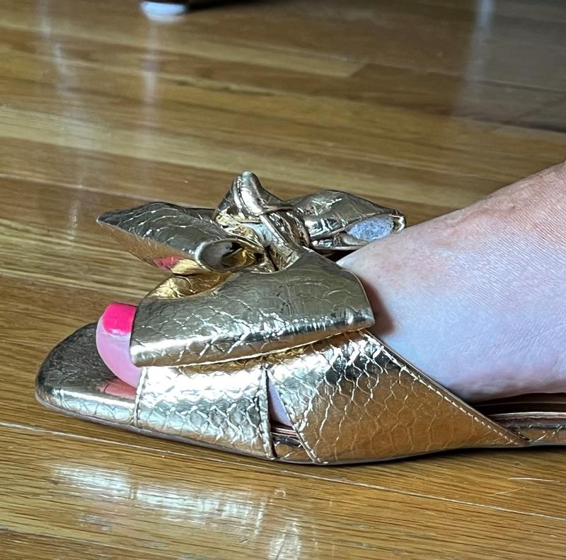 Comfortable fit with cutest bow
