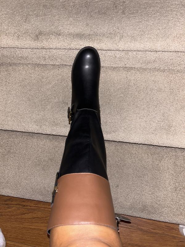 Great color combo and fit