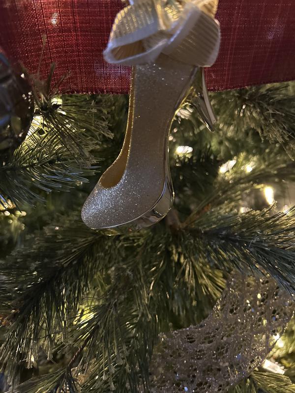 Customer carousel item 7.