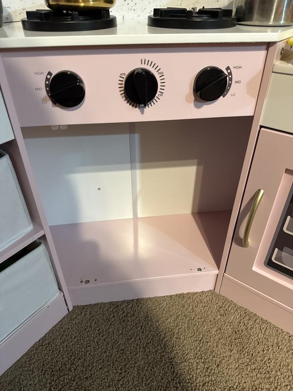 Oven does not sit flush at all so it’s not on